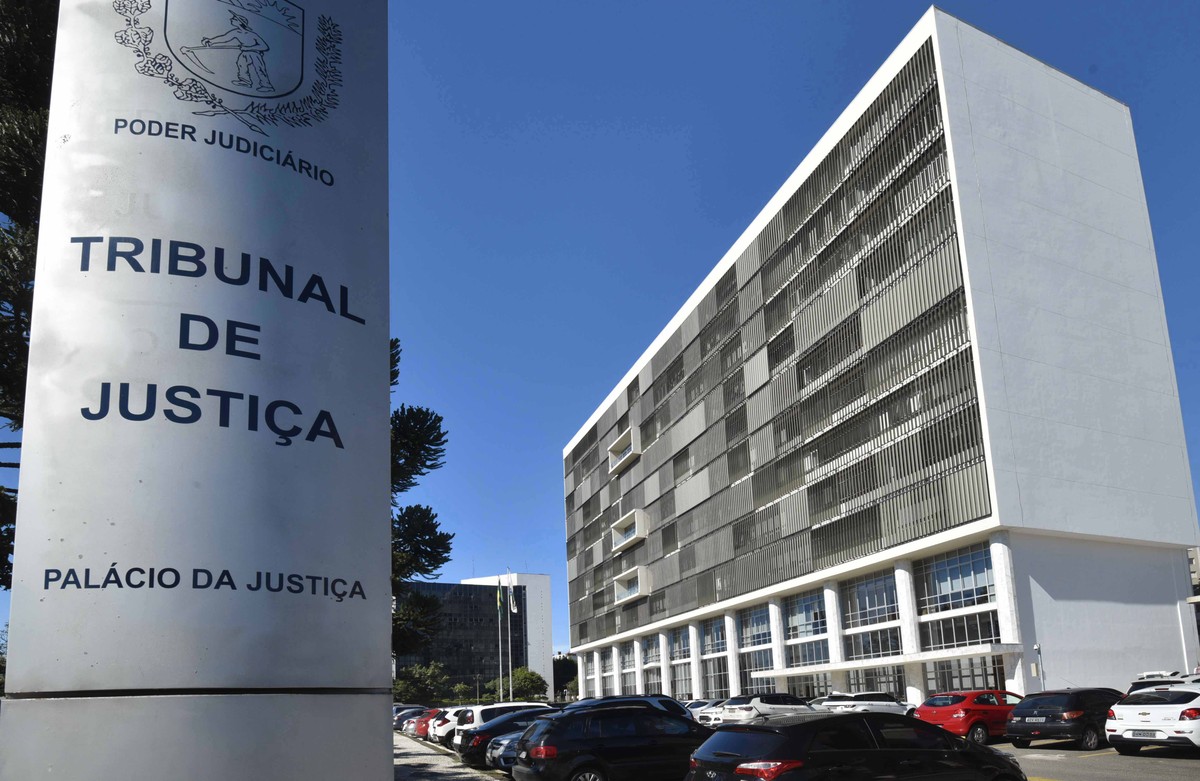 TJ do Paraná desiste de aplicar penduricalho de R$ 14 mil para juízes