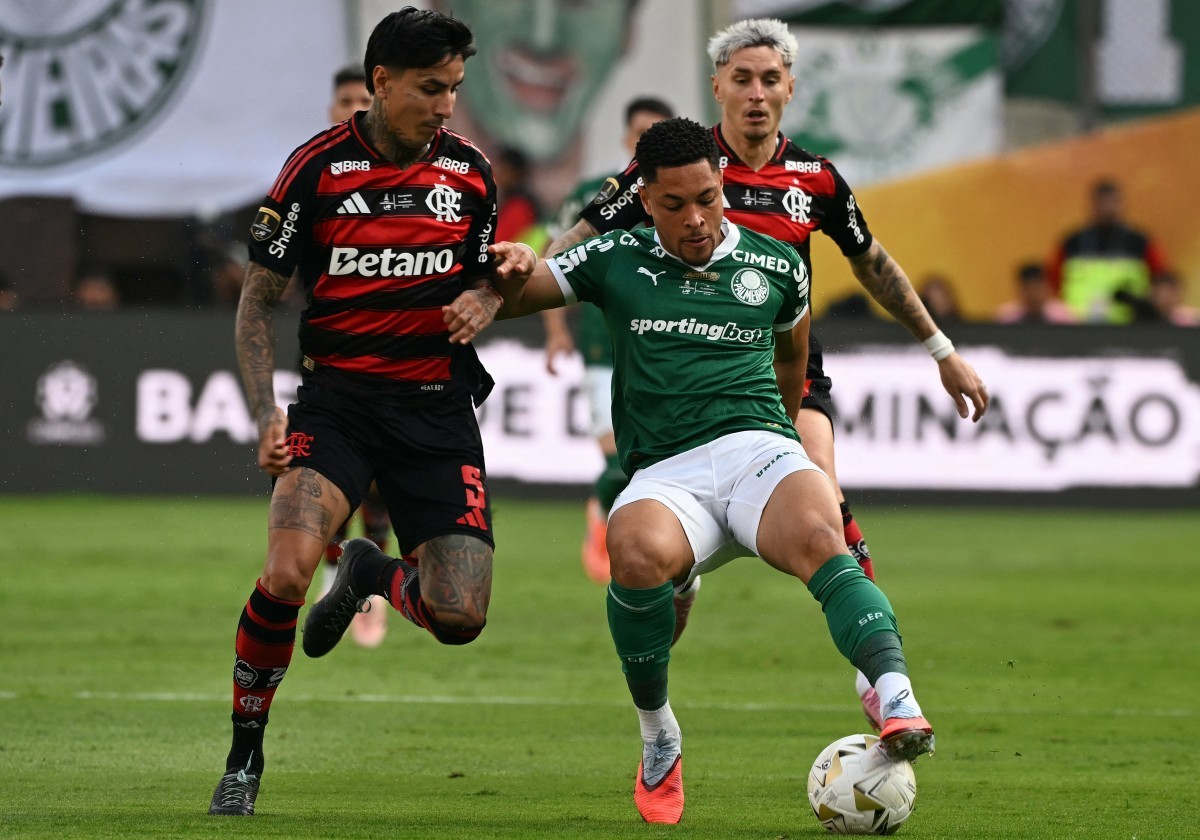 Onde assistir a Flamengo x Palmeiras pelo Brasileirão e aos outros jogos deste sábado (23)