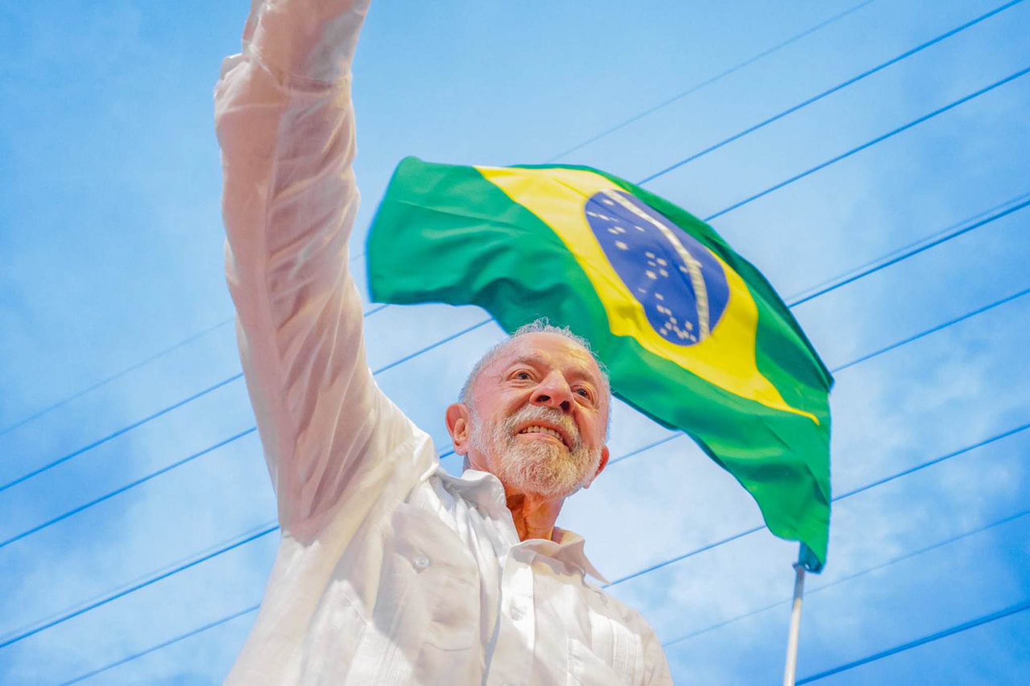 'Flávio, abre o sigilo': Lula puxa gritos de apoiadores em caminhada em BH - Foto