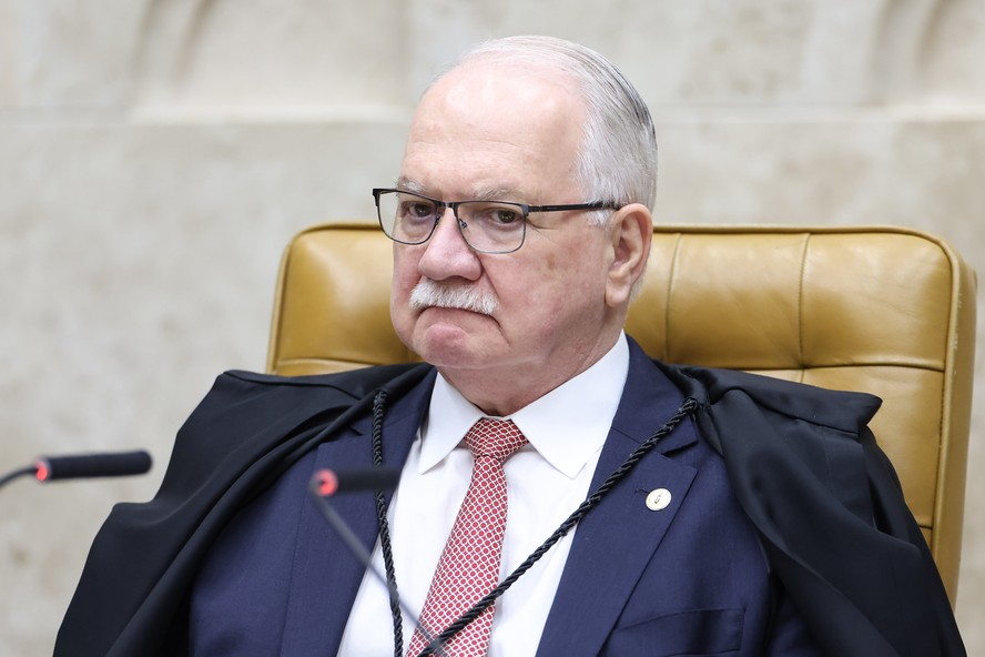 Ministro Edson Fachin assume a presidência do STF e comanda a Corte até 2027