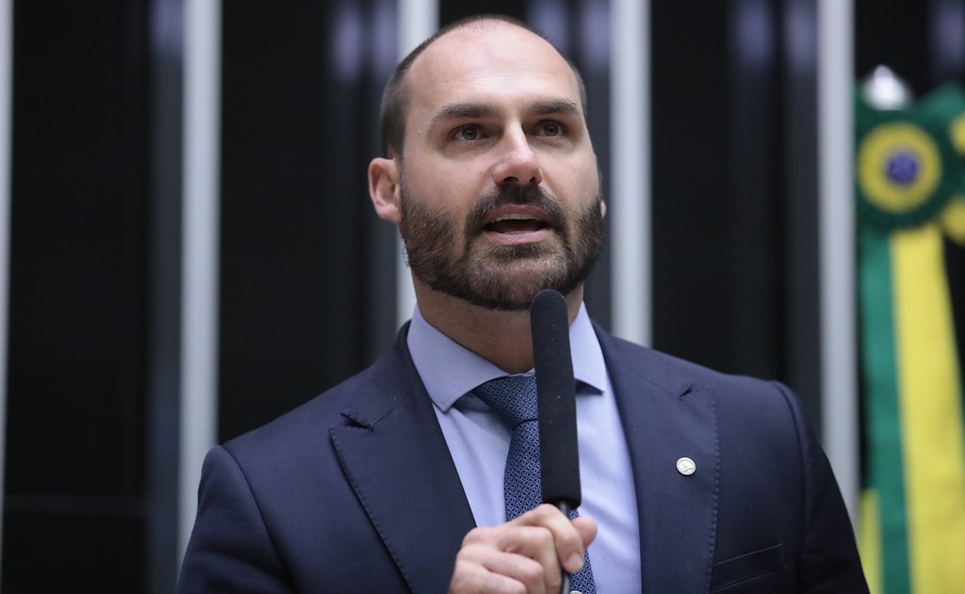 Câmara envia ao Conselho de Ética quatro pedidos de cassação contra Eduardo Bolsonaro