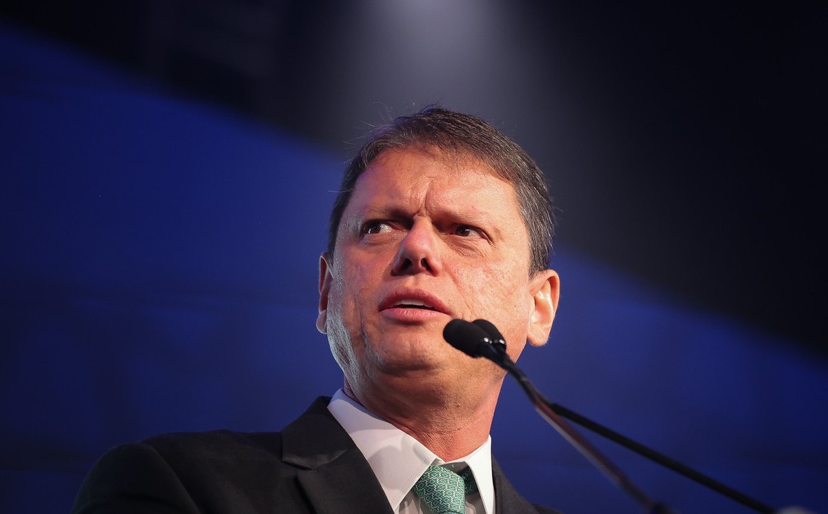Tarcísio defende investigação contra Moraes e quebra de 'todos os sigilos' em caso Dark Horse