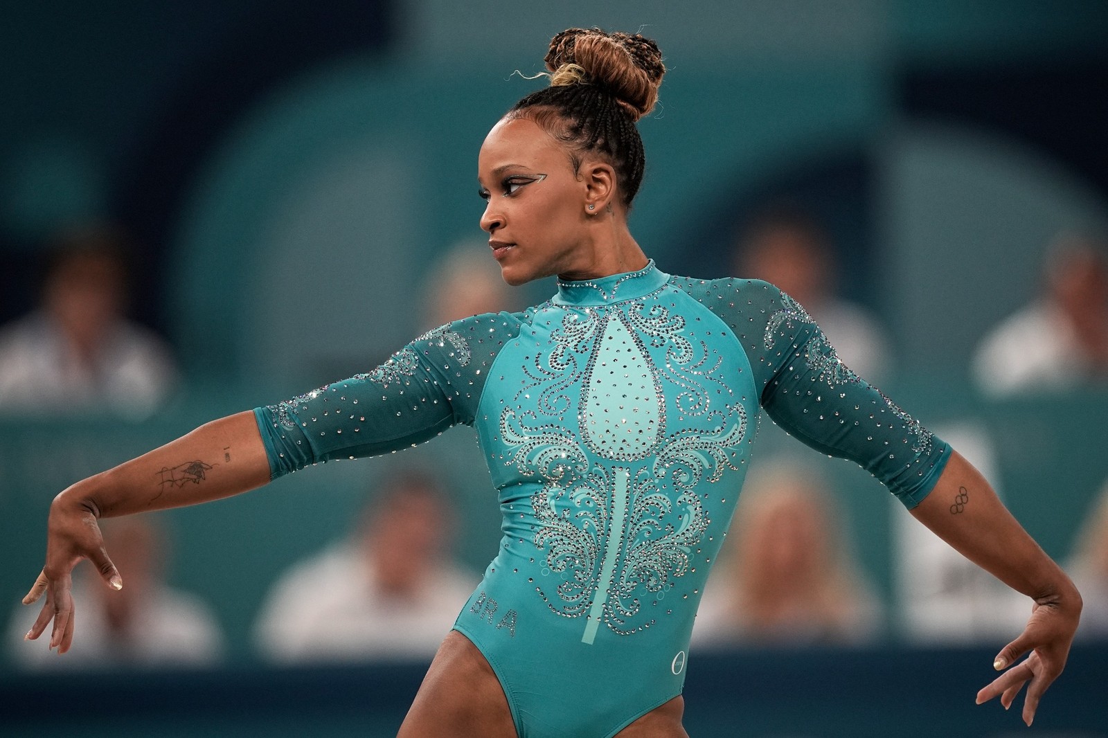 Rebeca Andrade na final dos Jogos Olímpicos Paris 2024.  — Foto: Alexandre Loureiro/COB
