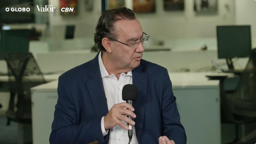 Augusto Cury diz que embaixadas terão influencers para divulgar Brasil nas redes e promete taxar big techs - QTU Questões do Universo