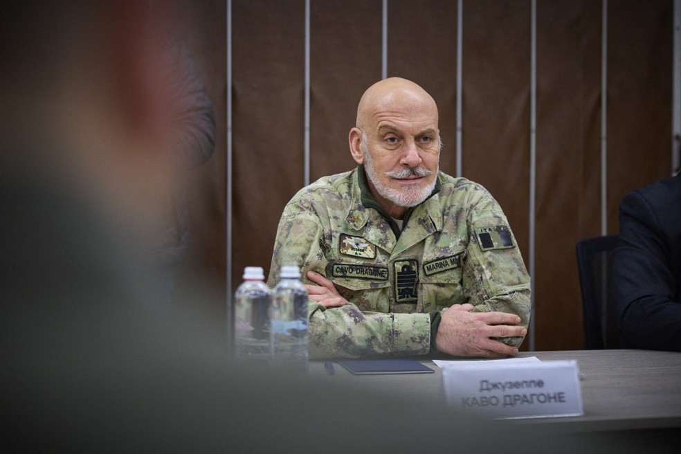 Giuseppe Cavo Dragone, chefe do Comitê Militar da OTAN. — Foto: HANDOUT / UKRAINIAN PRESIDENTIAL PRESS SERVICE / AFP
