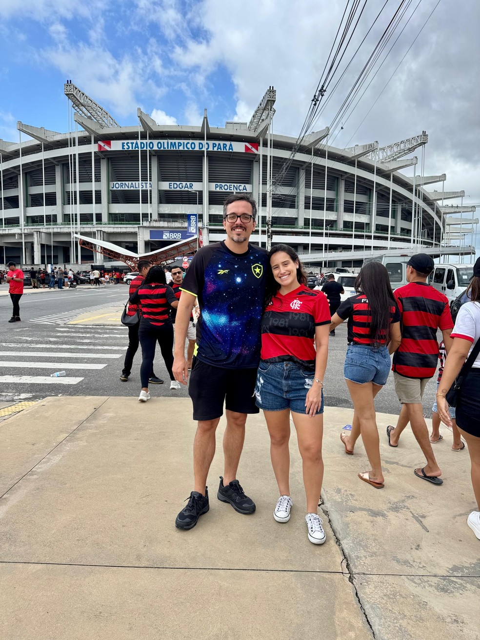 Torcedores rivais vão juntos ao Mundial — Foto: Arquivo Pessoal