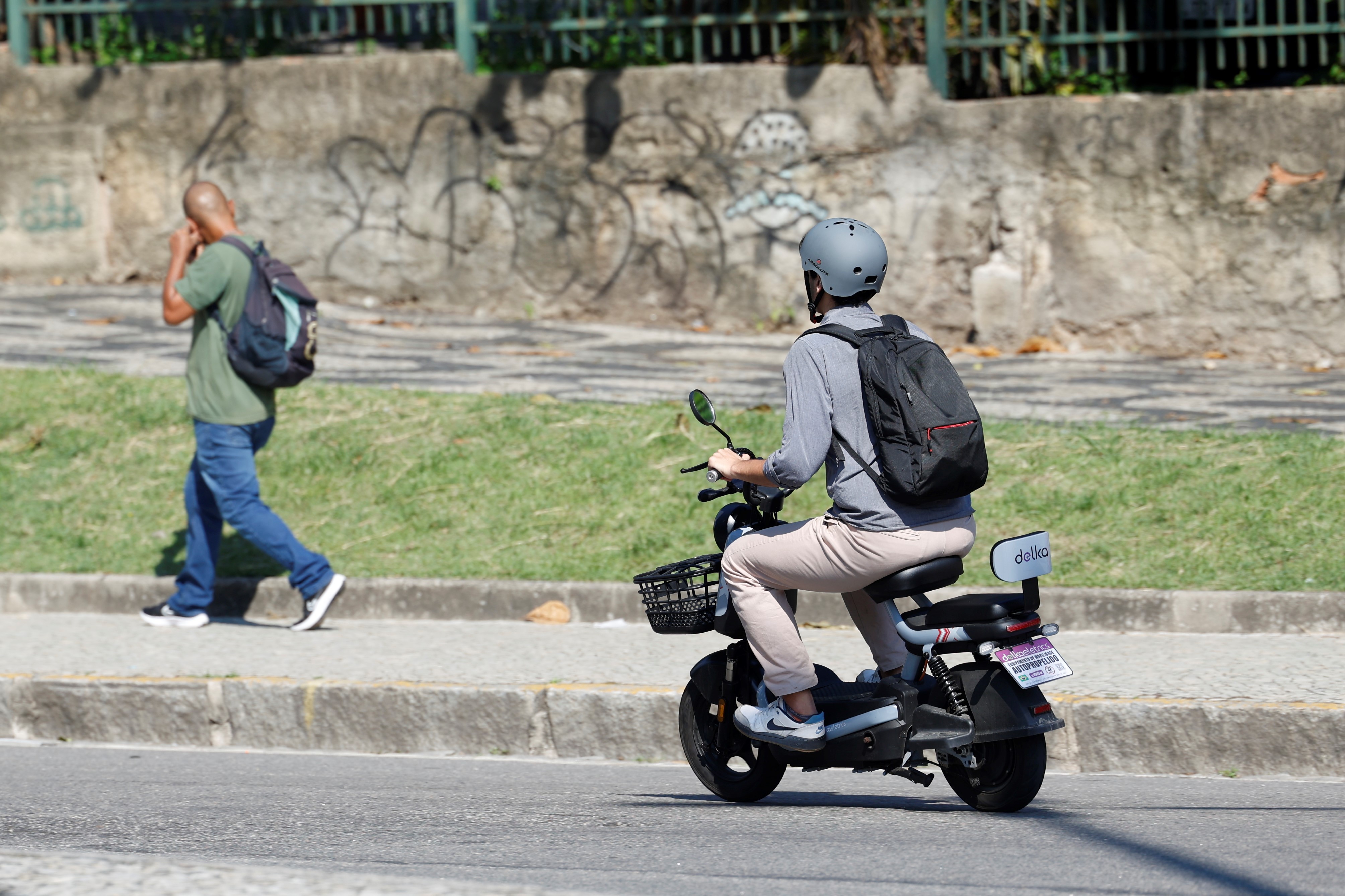 Prefeitura de SP começa a fiscalizar bicicletas, bikes elétricas e patinetes