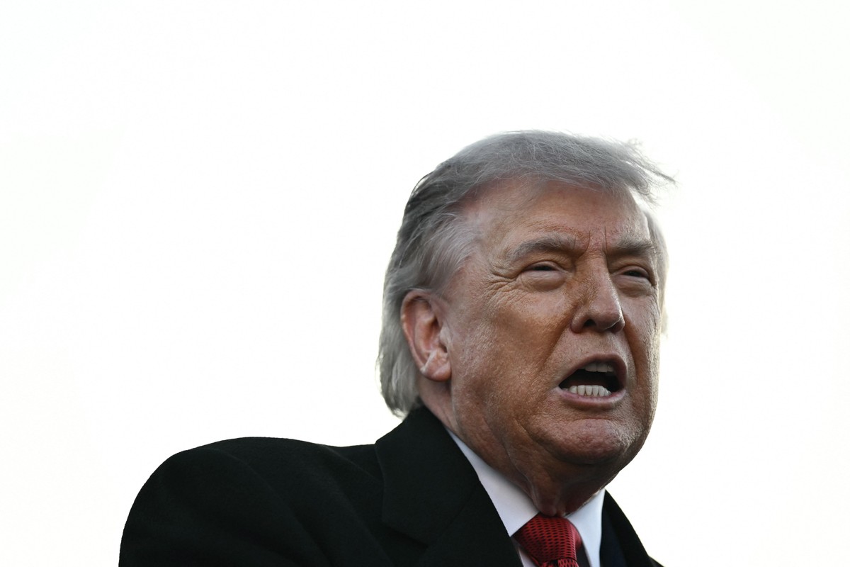 Trump se reuniu no final de semana com autoridades de segurança para discutir guerra no Irã, diz TV