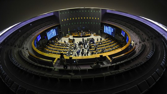 Parlamentares reagem mal à decisão do governo de judicializar a desoneração da folha