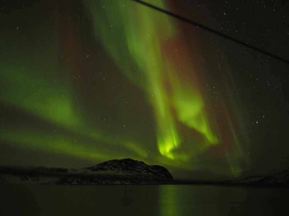 A navegadora Tamara Klink registrou auroras boreais durante sua invernagem na Groenl&acirc;ndia. &mdash; Foto: Divulga&ccedil;&atilde;o/Tamara Klink