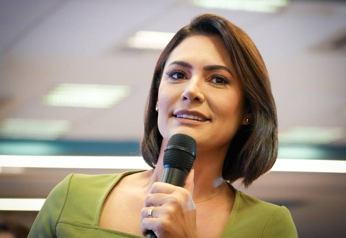 Michelle Bolsonaro chama Moraes de 'irmão em Cristo' e gera incômodo entre bolsonaristas