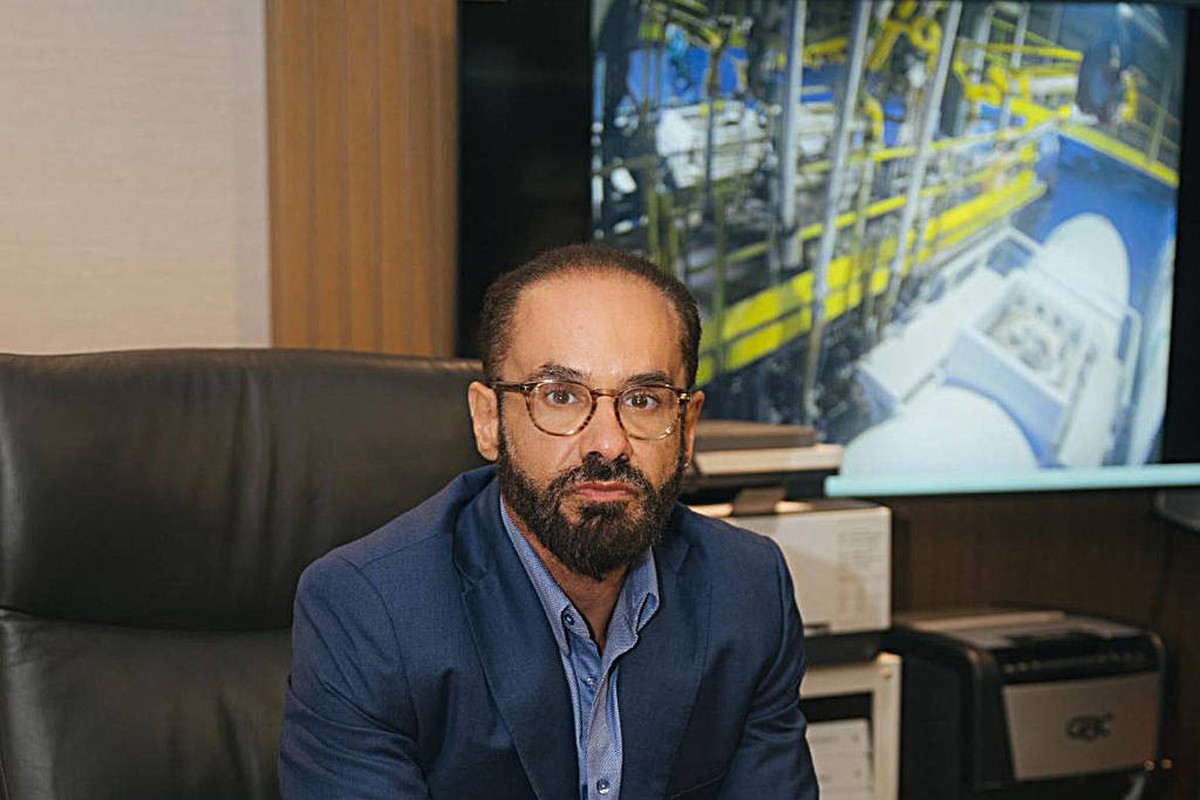 Refit patrocina Carnaval do Rio de Janeiro desde 2020 e tem camarote na Sapucaí; dono da empresa é 2º maior devedor do estado