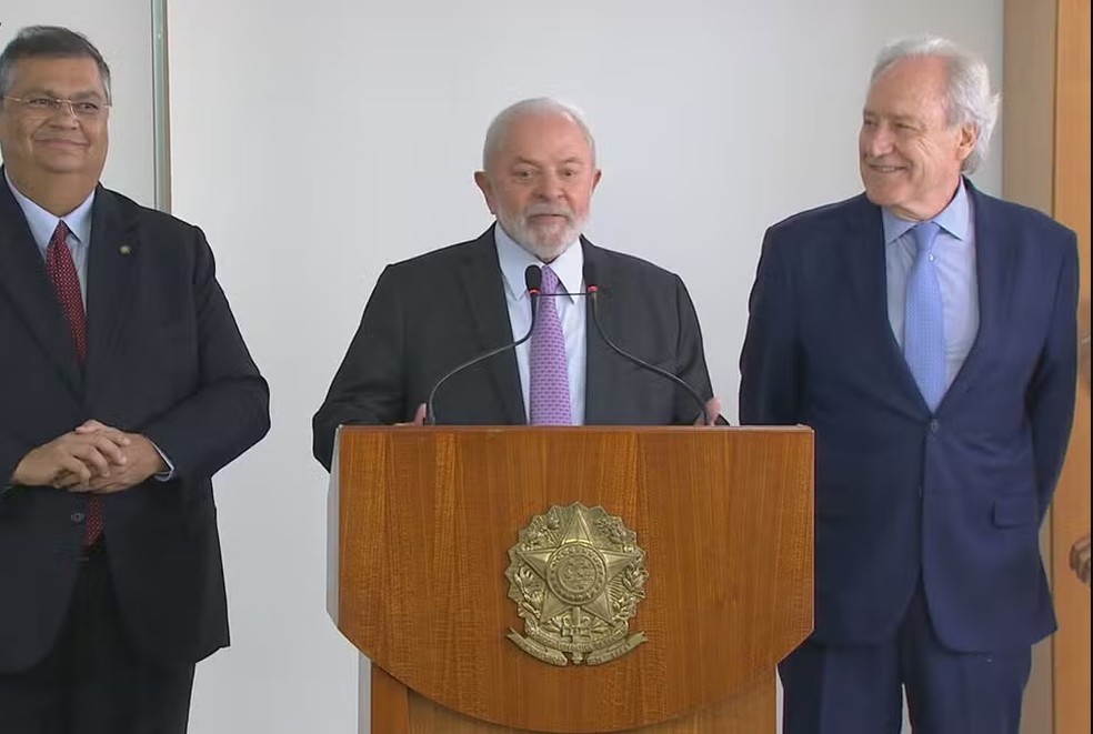 Lula durante pronunciamento em que anuncia Lewandowski como novo ministro da Justiça. — Foto: Reprodução/Globonews