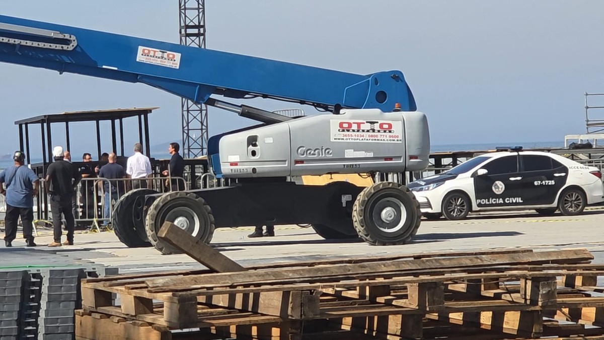 Polícia apura se morte em montagem de palco de Shakira foi falha de segurança ou acidente de trabalho