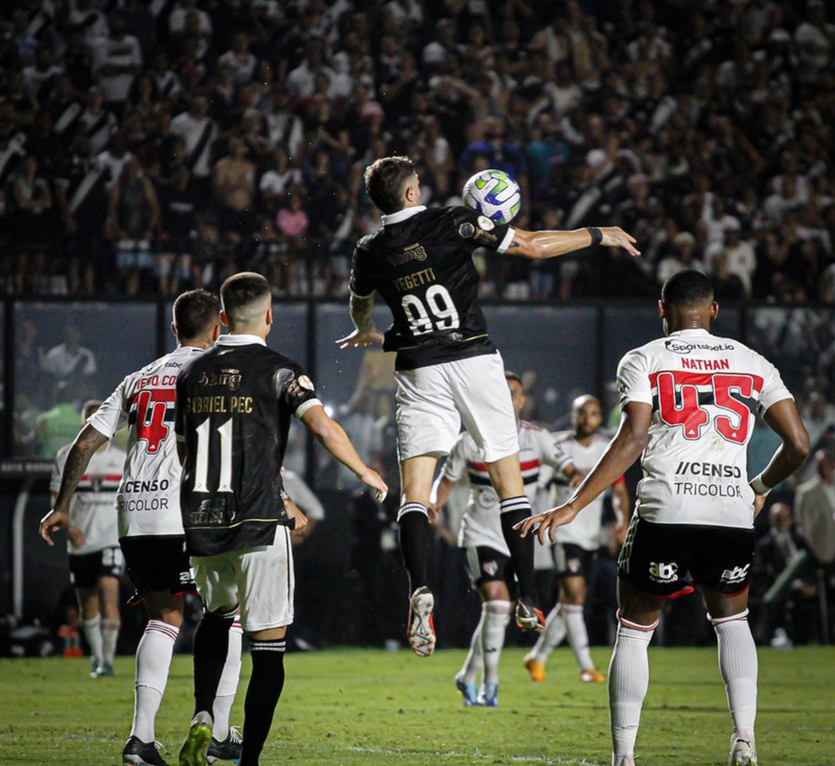 Onde assistir a Vasco x São Paulo pelo Brasileirão e aos outros jogos deste domingo (2)