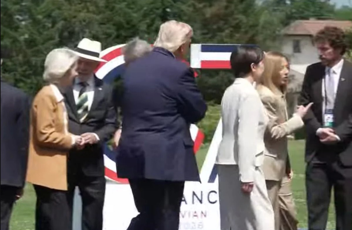 Lula e Trump participam de foto oficial do G7 sem se cumprimentarem