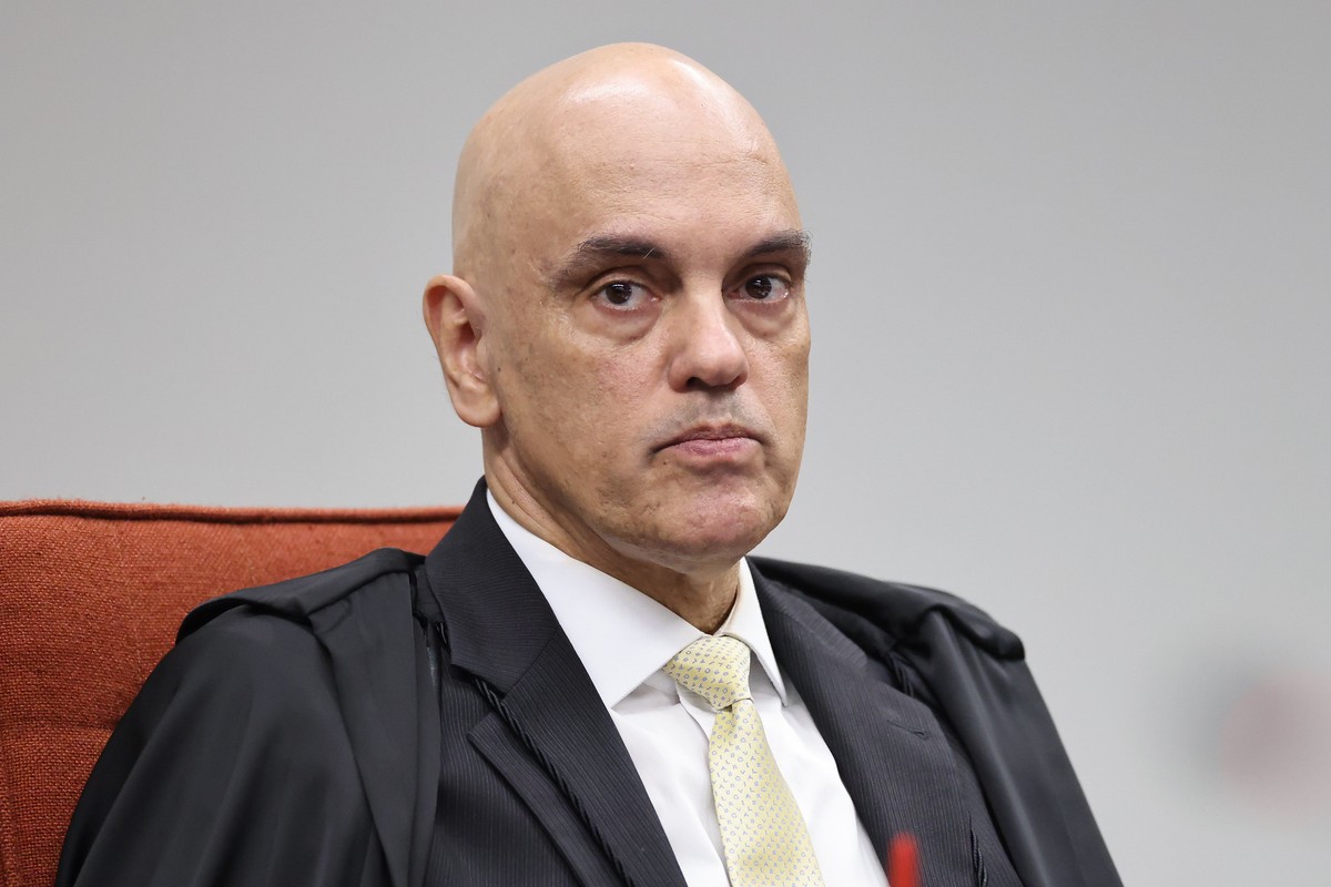 Moraes acompanha relator e vota pela suspensão do sistema de controle de produção de bebidas