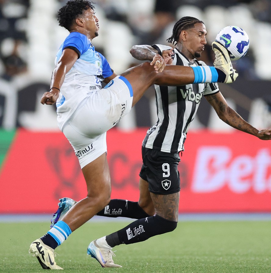 Botafogo goleia o Capital-DF pela Copa do Brasil