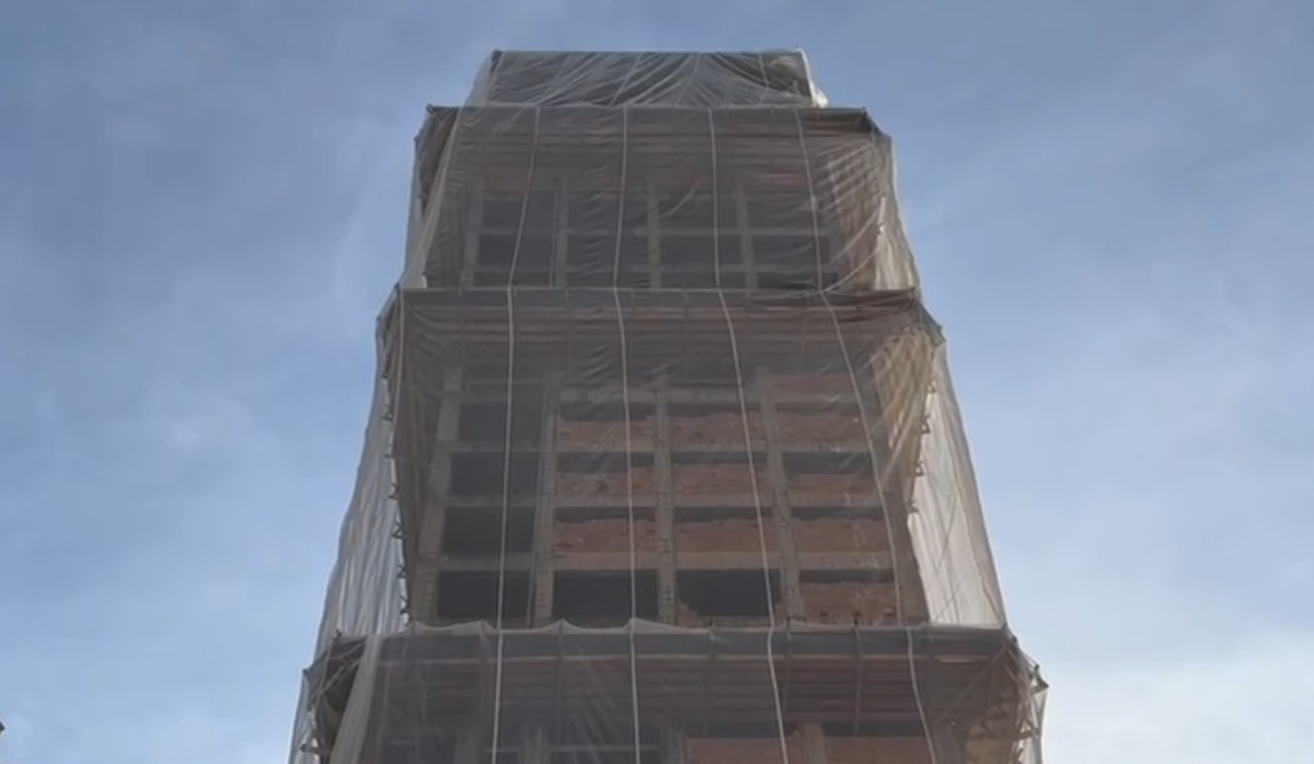 Demolição do 'Caveirão' começa no centro de SP após mais de 60 anos