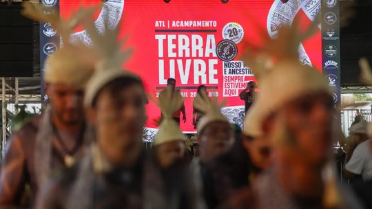 Acampamento Terra Livre: indígenas aguardam presidente Lula para reunião