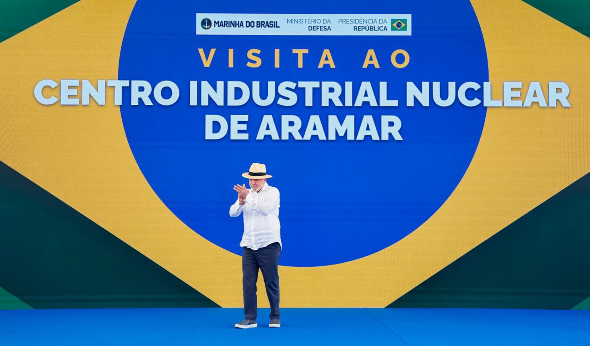 Lula promete buscar recursos para concluir submarino nuclear brasileiro - QTU Questões do Universo