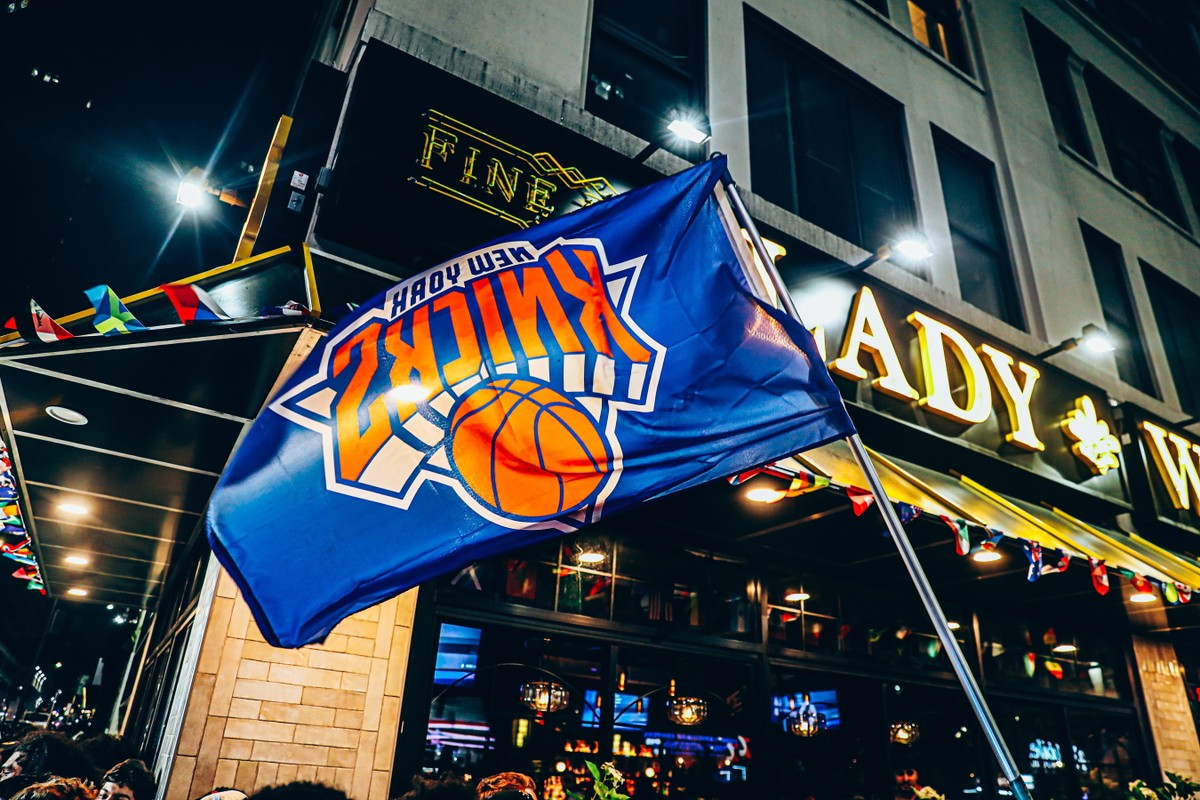 Knicks encerram jejum de 53 anos na NBA e transformam noite de Copa em festa histórica em Nova York