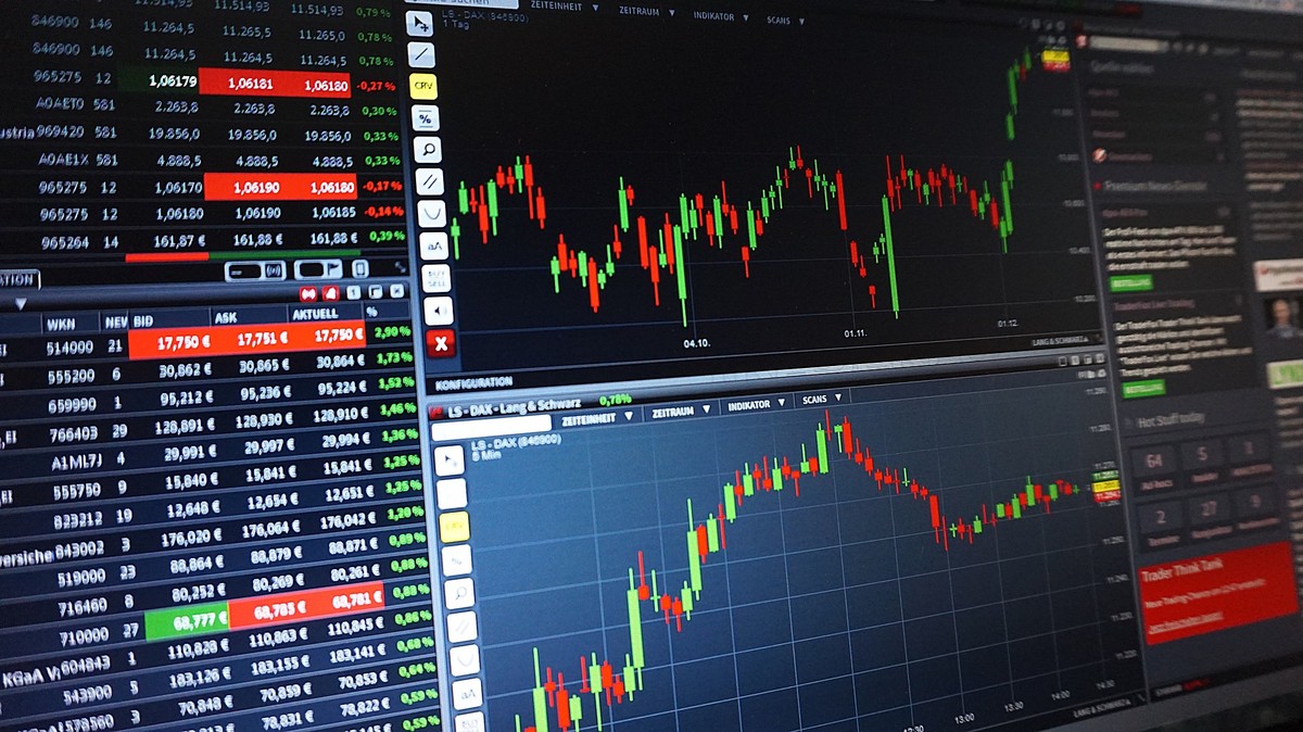 O que é recomendável fazer quando se tem investimento em uma empresa com dificuldades financeiras?