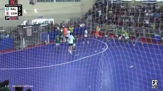 Jogo entre Corinthians e Palmeiras no futsal Sub-18 é suspenso após briga generalizada; veja vídeo