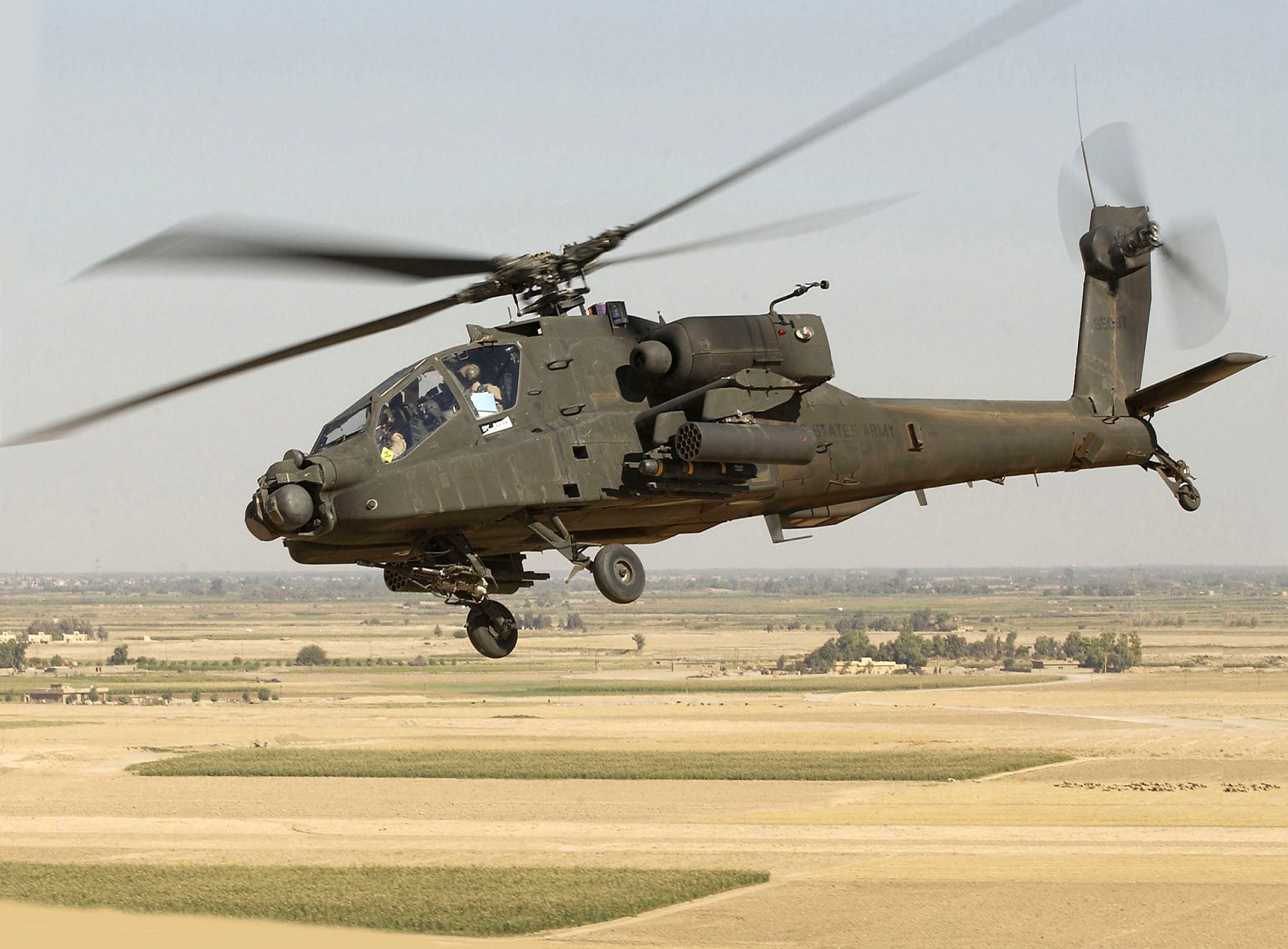 Trump afirma que EUA vão responder ataque do Irã que derrubou helicóptero americano