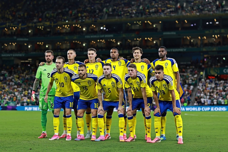 Su cia Volta Copa Do Mundo Ap s Campanha Irregular E Se Apoia Em 