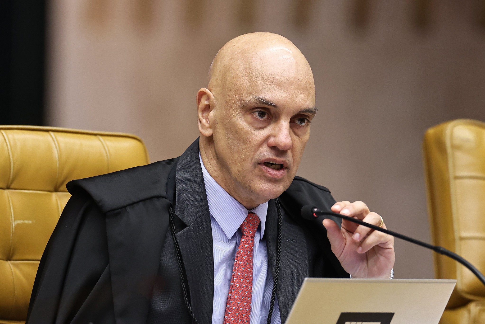 Moraes arquiva processo contra juiz que autorizou mudança de regime de condenado pelo 8 de Janeiro