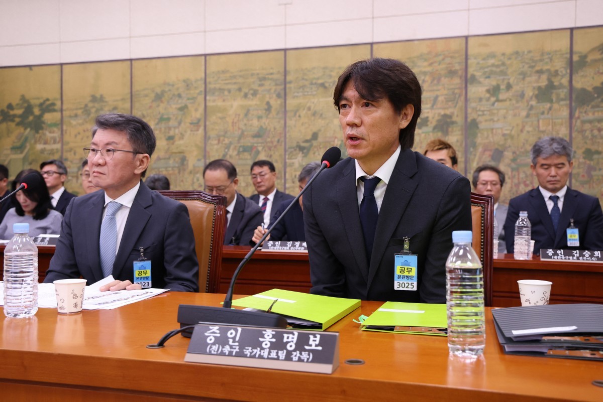 Ex-treinador e ex-presidente da federação da Coreia do Sul depõem no Parlamento por eliminação precoce na Copa