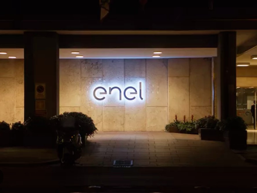 Niterói e mais 64 cidades vão entrar na Justiça contra a Enel, diz Axel  Grael, CBN Rio