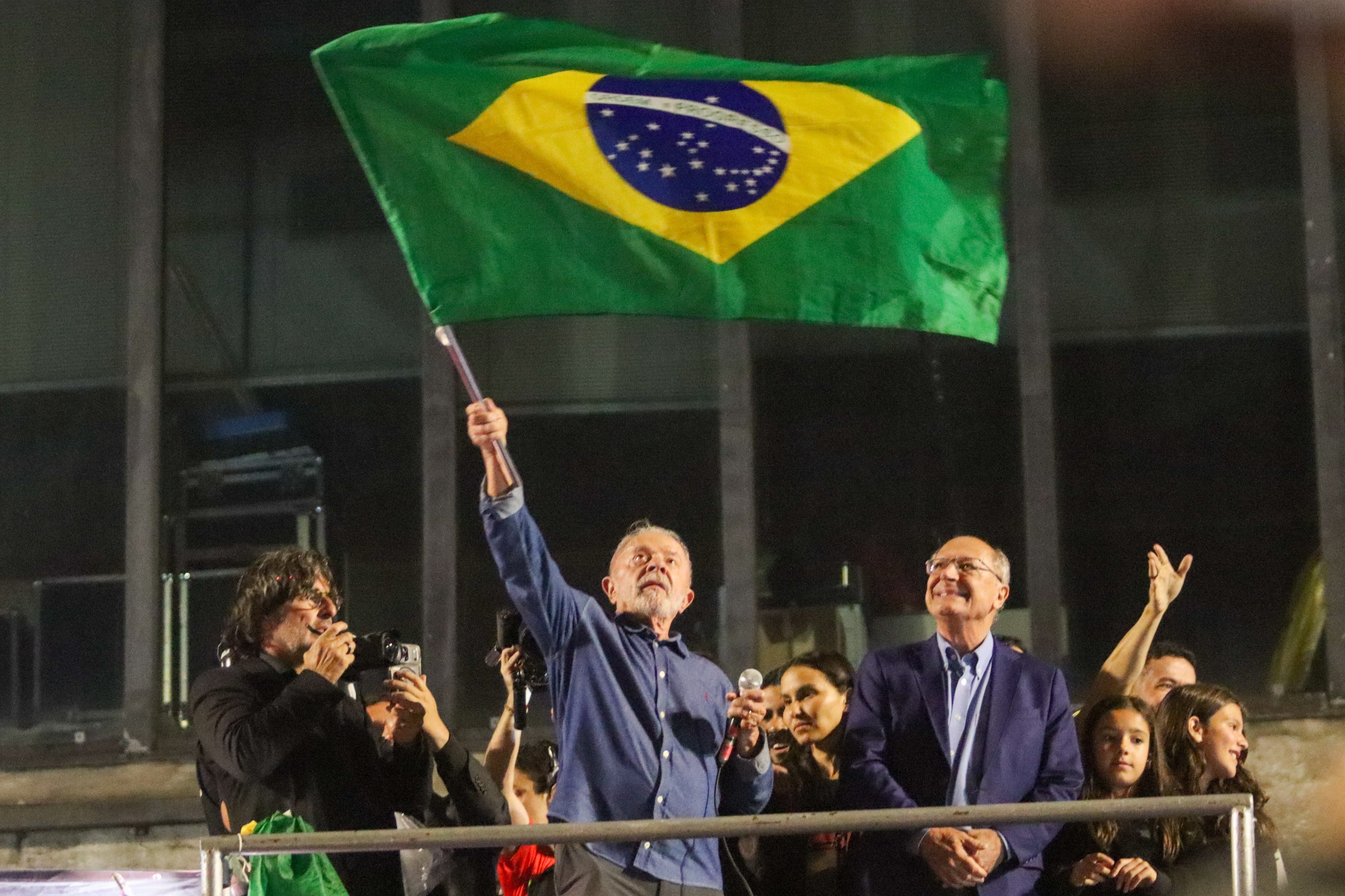 Virada de Lula sobre Flávio passa por avanço do presidente na região Sudeste e por redução de abstenções - Foto