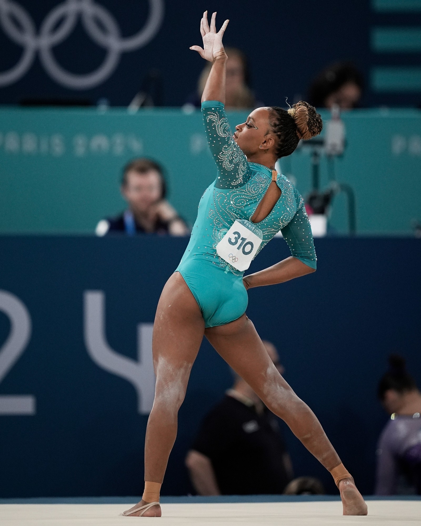 05/08/2024 - Jogos Olímpicos Paris 2024 - Ginástica artística - A ginasta brasileira Rebeca Andrade conquista medalha de ouro na final de solo.  — Foto: Alexandre Loureiro/COB