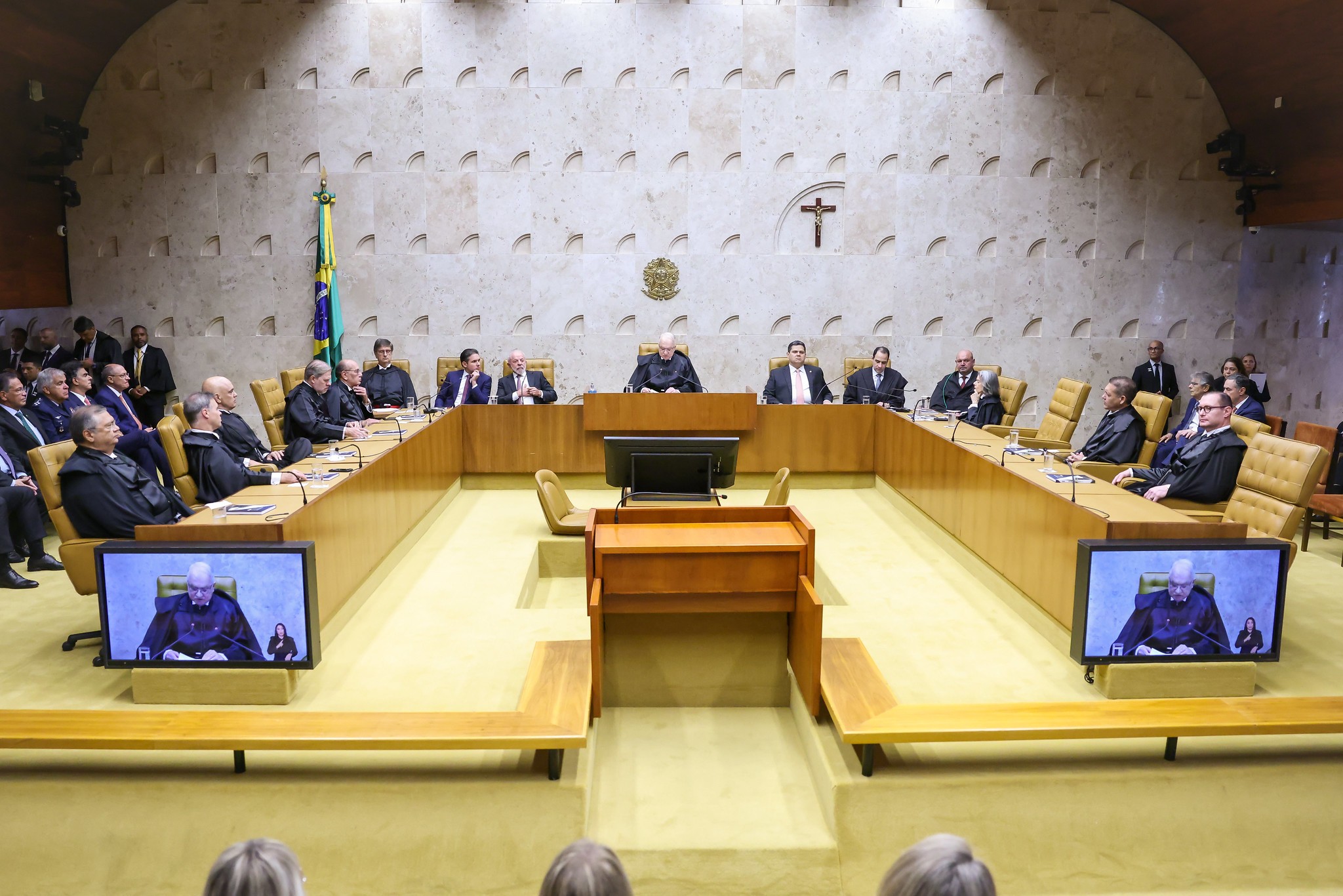 Segunda Turma do STF mantém afastamento de diretores da PF após decisão de Mendonça - Foto