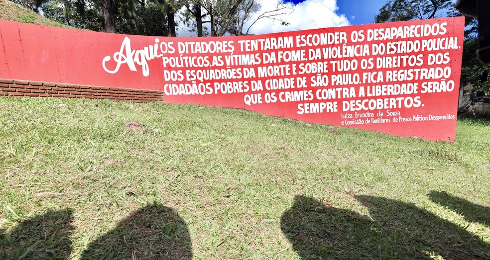 pint2275 Autora de 'Caderno de Ossos' revela motivação por trás de narrativa sobre vala de Perus em São Paulo