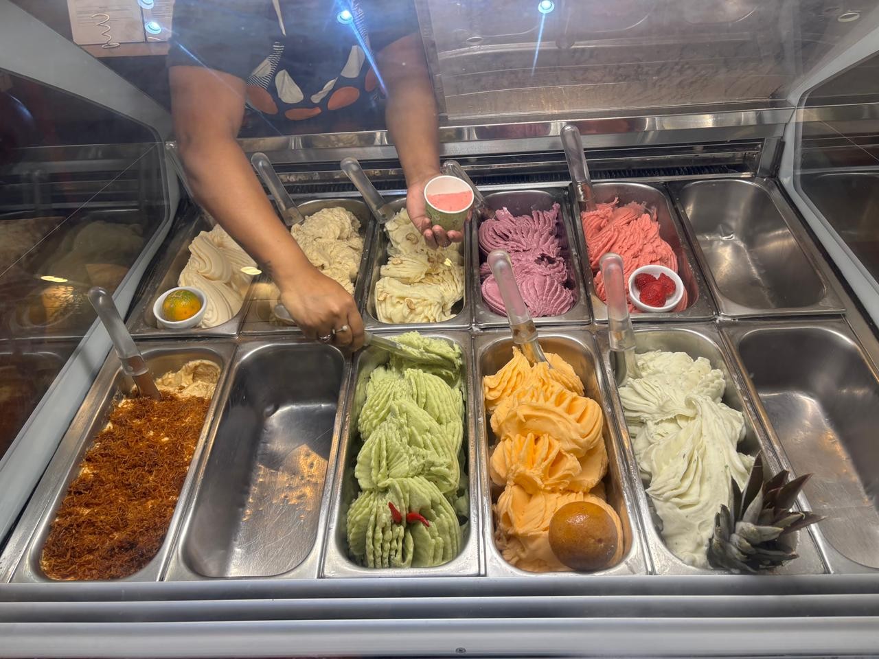 Do gelato gourmet ao sorvete de perfume: o que explica o boom das sorveterias no Brasil