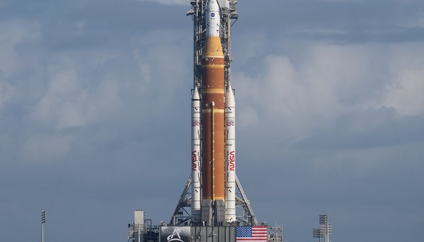 Missão que levará homem de volta para Lua é adiada