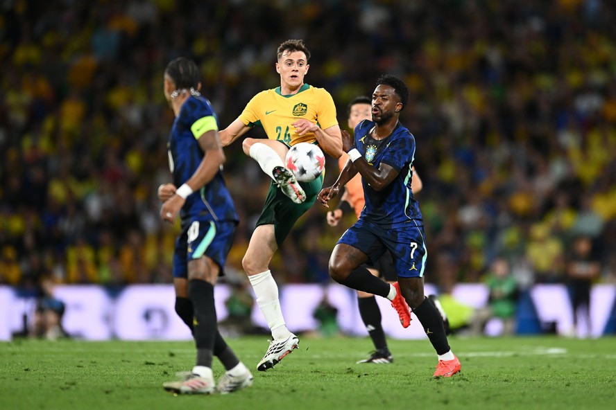 Momento da partida entre Brasil e Austrália em amistoso após a Copa do Mundo 2026.