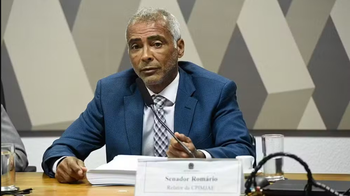 Romário deixa o PL e anuncia apoio a Eduardo Paes no RJ