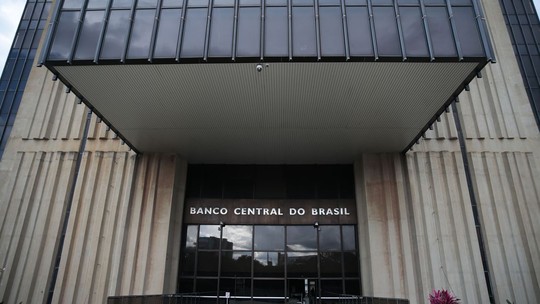 Banco Central aumenta projeção de crescimento do PIB para 1,9% em 2024