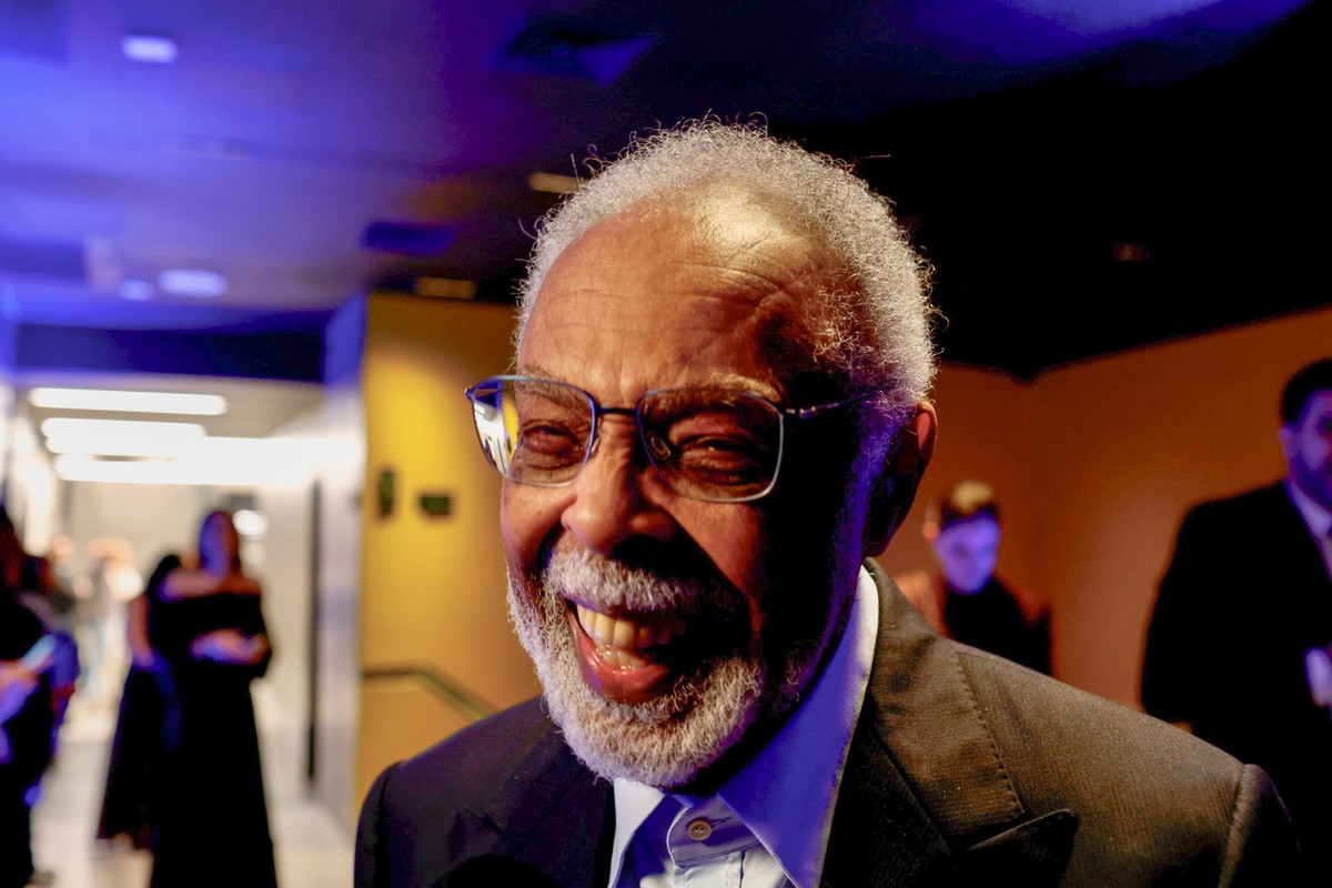 Prêmio Faz Diferença homenageia Gilberto Gil e personalidades de 2025