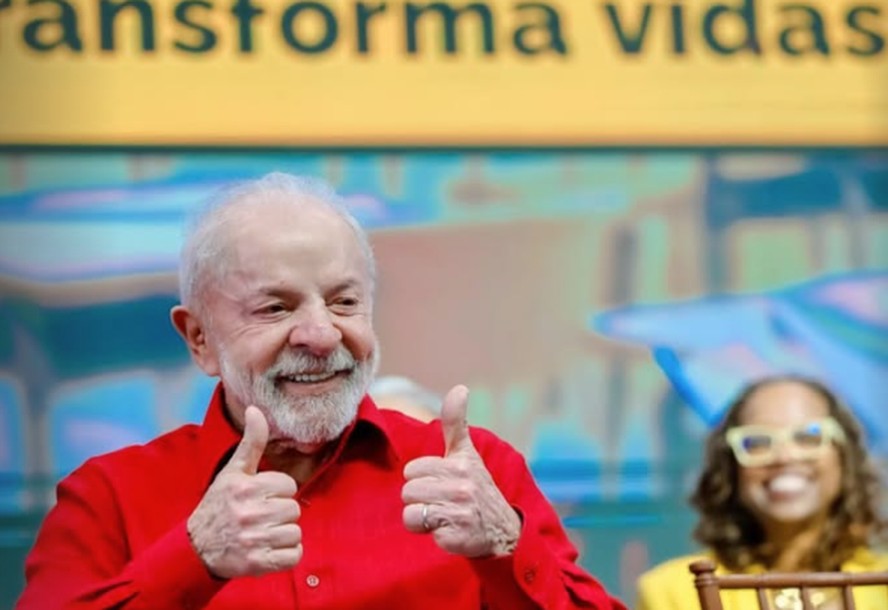 Lula lança 'Reforma Casa Brasil', programa para reformas de casas populares