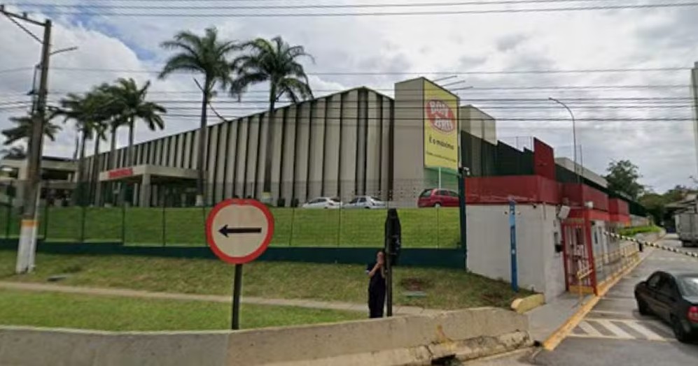 Funcionário mata três colegas de trabalho a facadas em fábrica de São Bernardo do Campo (SP) - QTU Questões do Universo
