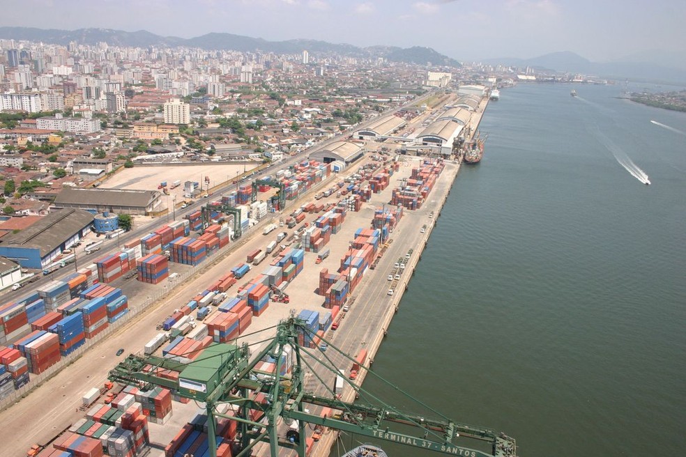 Porto de Santos movimenta principais produtos importados e exportados pelo país. — Foto: Divulgação / Portal Governo Brasil