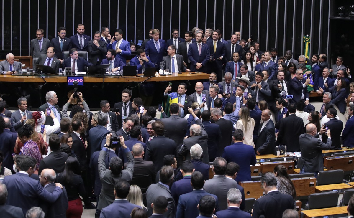 O que é dosimetria de penas, proposta por relator para PL da anistia?