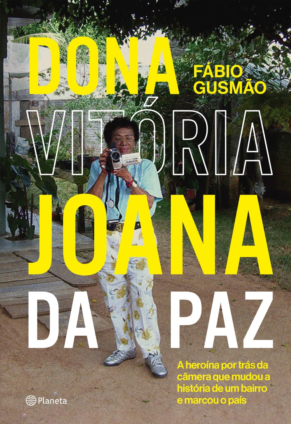 Livro "Dona Vitória Joana da Paz", de Fábio Gusmão, deu origem ao filme com Fernanda Montenegro. Na capa, a Vitória da vida real: Dona Joana. — Foto: Reprodução