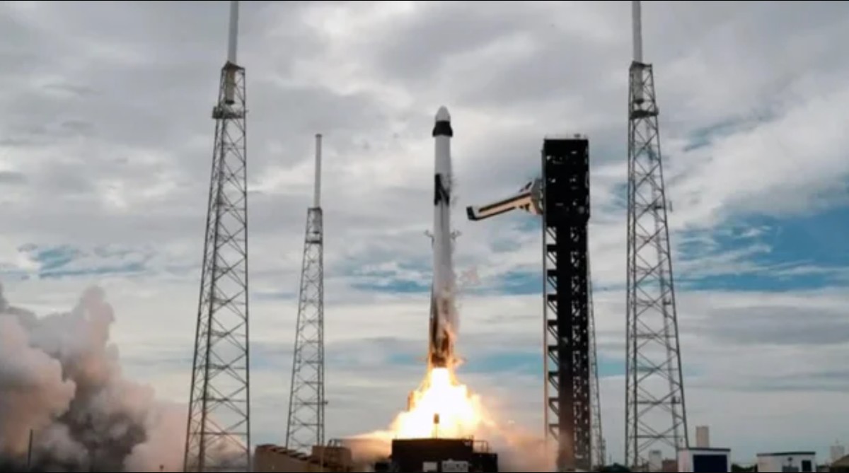 SpaceX leva astronauta que perderá nascimento de filho para a Estação Espacial