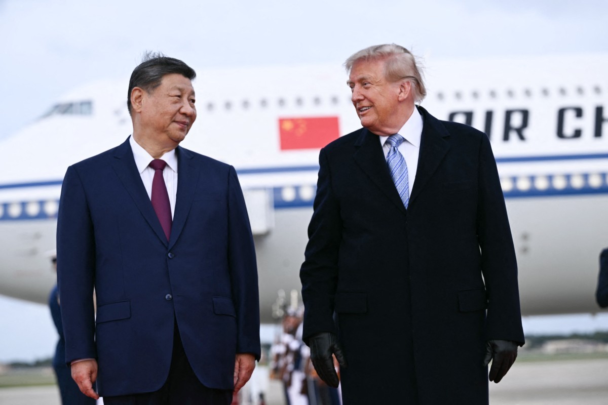 China tem fornecido apoio econômico e militar ao Irã em meio a guerra com os EUA, afirma jornal